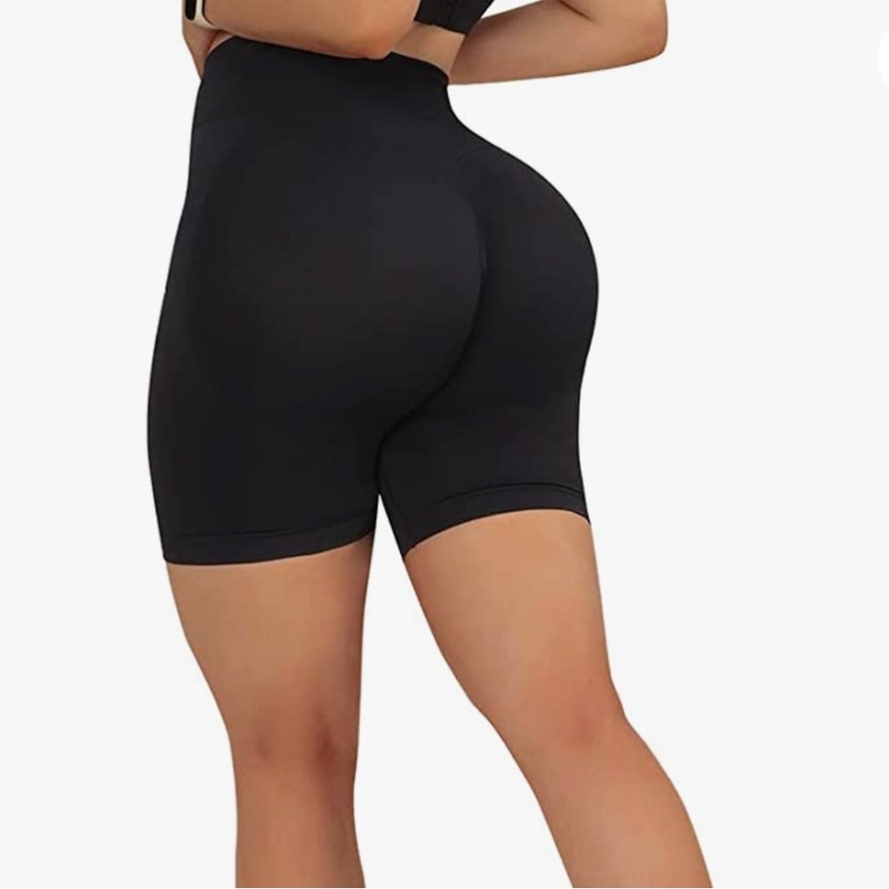 Medium black suuksess seamless shorts with booty scrunch from Amazon